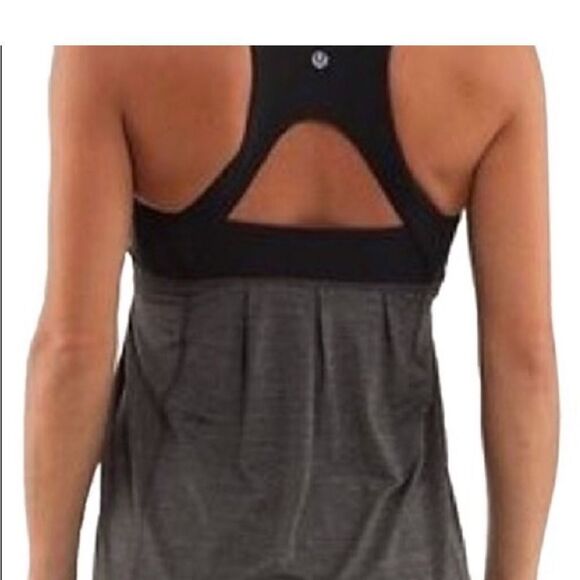 lululemon athletica Tops - EUC Lululemon black gray full support racerback tank drawstring 8